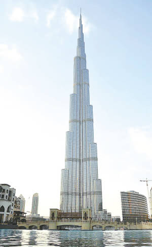 追逐天空奇迹 828米全球第一高楼迪拜塔竣工