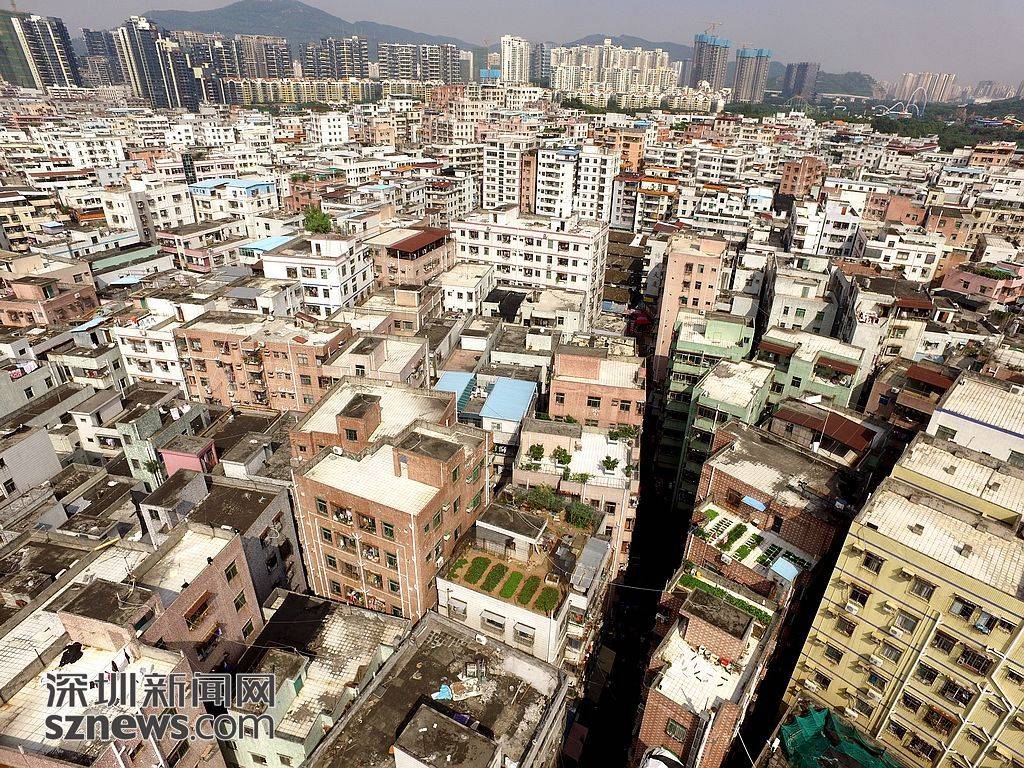 在城中村的上空构筑成一个新地表“Urban Mountain” —— 深圳“城上绿云” | 建筑学院