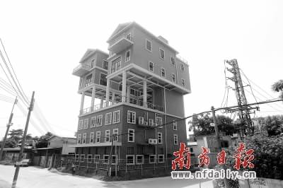 别墅屋顶灰色搭什么