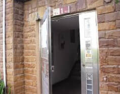 水岸艺城小区物管撤走 5业主家被盗白天不敢出