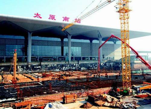 太原新南站地面景观广场等户外景观加紧施工