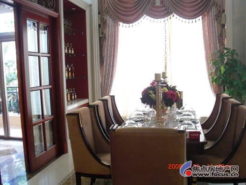 踢楼:御景半岛人气尚可 85折欲打漂亮仗背后